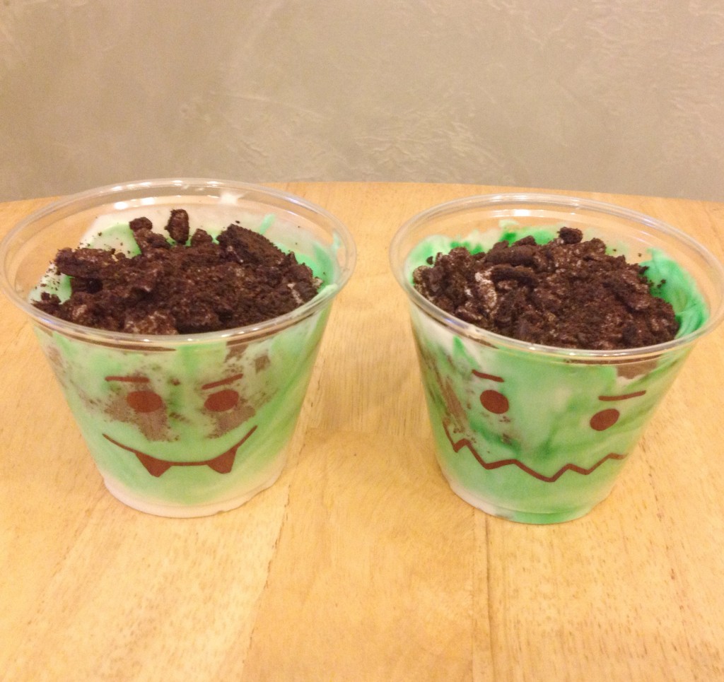 frankenstein-pudding-cups-leahtackles.jpeg