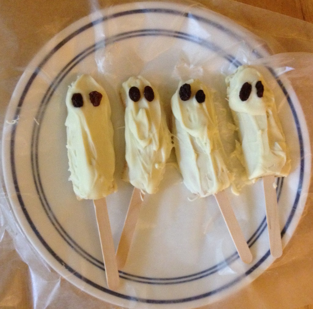 halloweentreats-ghosts-leahtackles.jpeg