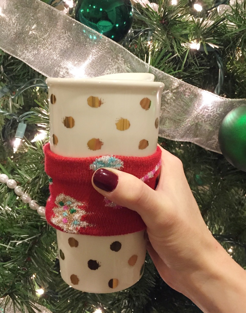 christmas-coffee-cozy-DIY-leahtackles.jpeg