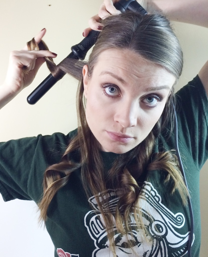 hairwandcurlingtutorial-leahtackles.jpeg