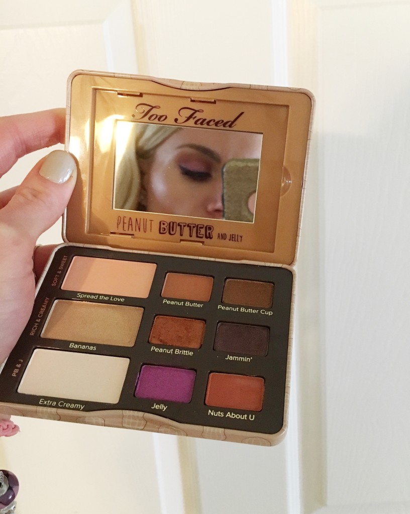 toofacedcosmetics-peanutbutterandjellypalette-leahtackles.jpeg